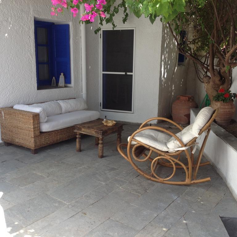 Rhodes Summer House Gennadi Bilik gambar