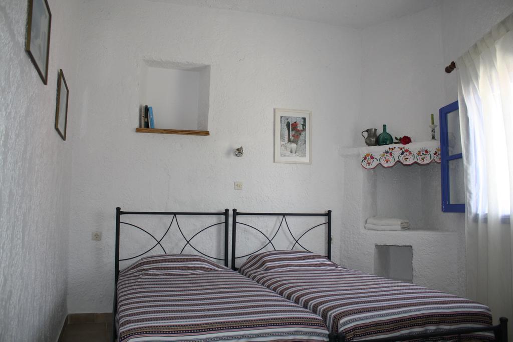 Rhodes Summer House Gennadi Bilik gambar