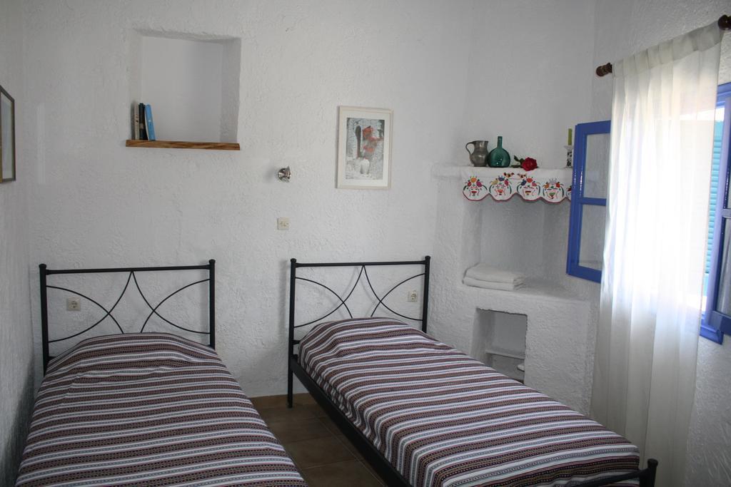 Rhodes Summer House Gennadi Bilik gambar