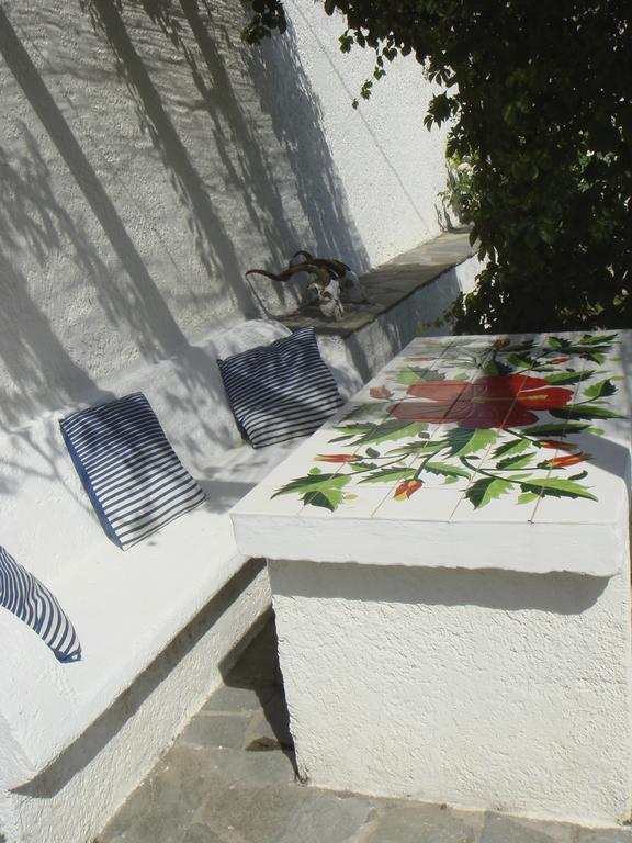 Rhodes Summer House Gennadi Bilik gambar
